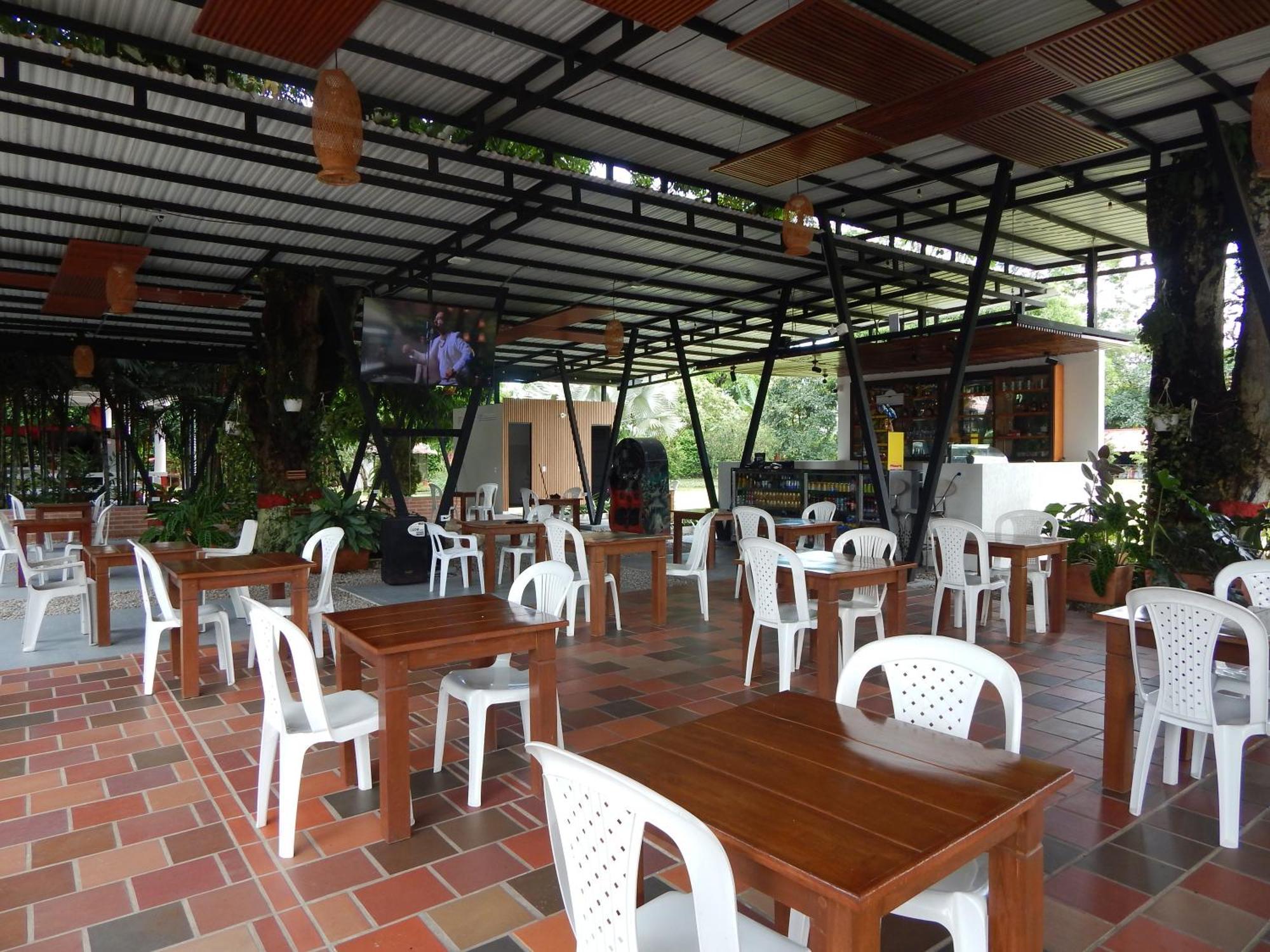 Hotel Campestre Las Palmas Sas Villavicencio Exterior foto